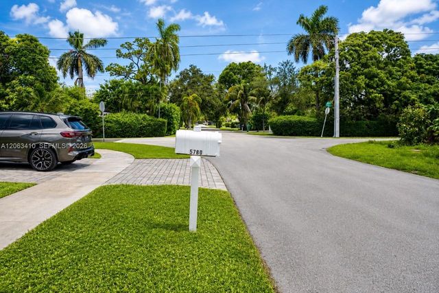5780 SW 61st Street 5780, Miami, FL 33143