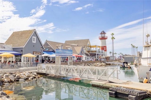 1202 N Pacific 205A, Oceanside, CA 92054