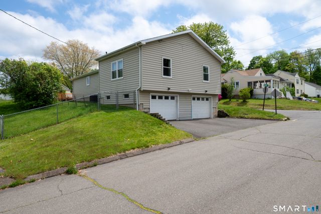 38 Harris Street, Middletown, CT 06457