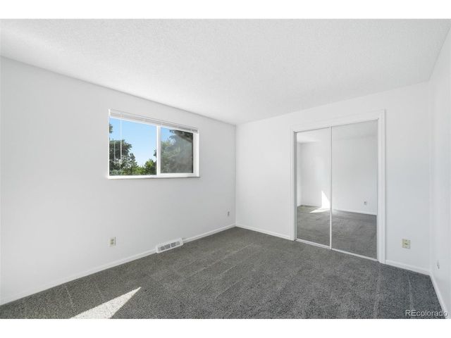 448 Neptune Ct, Lone Tree, CO 80124