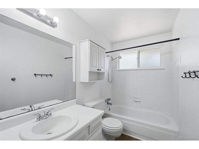 448 Neptune Ct, Lone Tree, CO 80124
