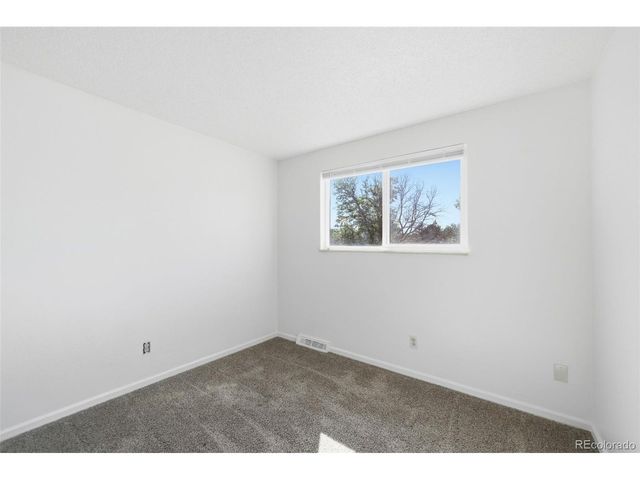 448 Neptune Ct, Lone Tree, CO 80124