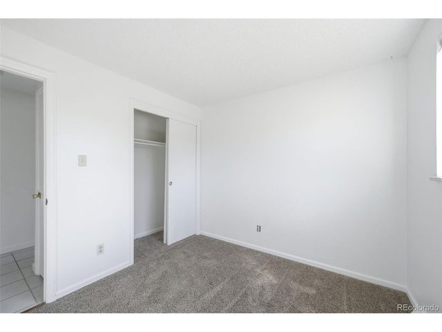 448 Neptune Ct, Lone Tree, CO 80124