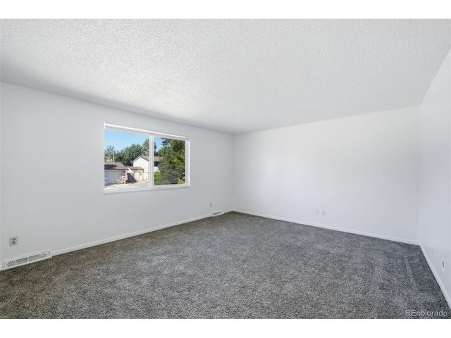 448 Neptune Ct, Lone Tree, CO 80124
