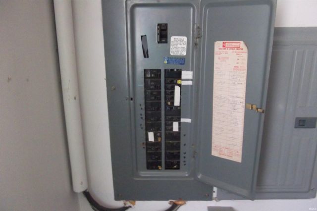 4565 E 100 N, Angola, IN 46703
