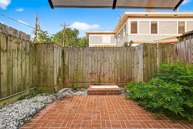 2706 Mason Street, Houston, TX 77006