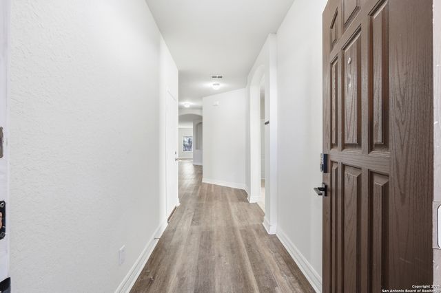 10422 Gazelle Cliff, San Antonio, TX 78245