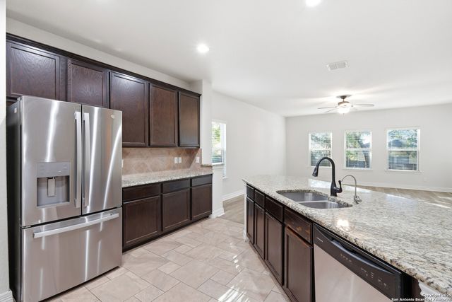 10422 Gazelle Cliff, San Antonio, TX 78245