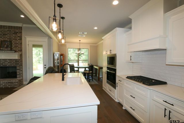 11863 Gillian Court, Tyler, TX 75703