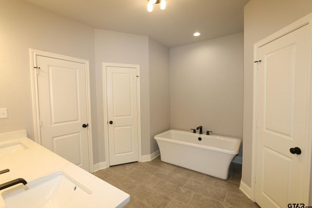 11863 Gillian Court, Tyler, TX 75703