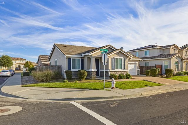 361 Tilden Cir, Vacaville, CA 95688