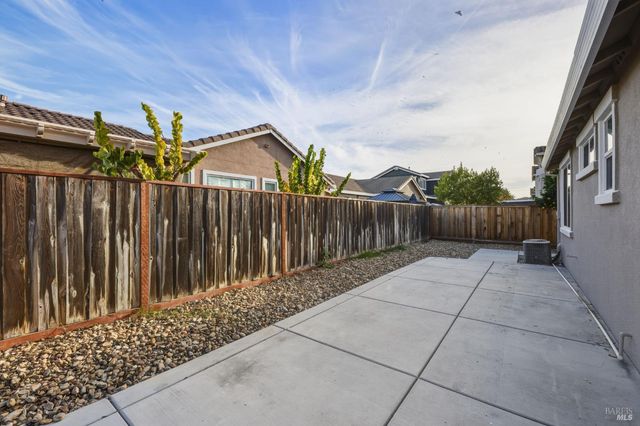 361 Tilden Cir, Vacaville, CA 95688