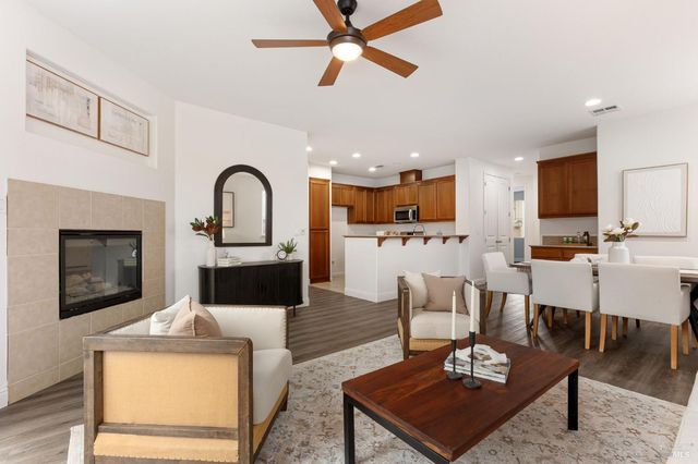 361 Tilden Cir, Vacaville, CA 95688