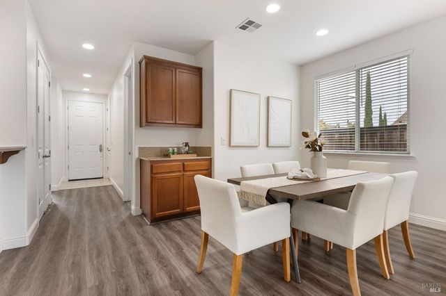 361 Tilden Cir, Vacaville, CA 95688