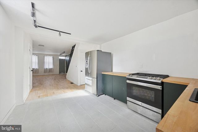 1253 S 32ND ST, Philadelphia, PA 19146