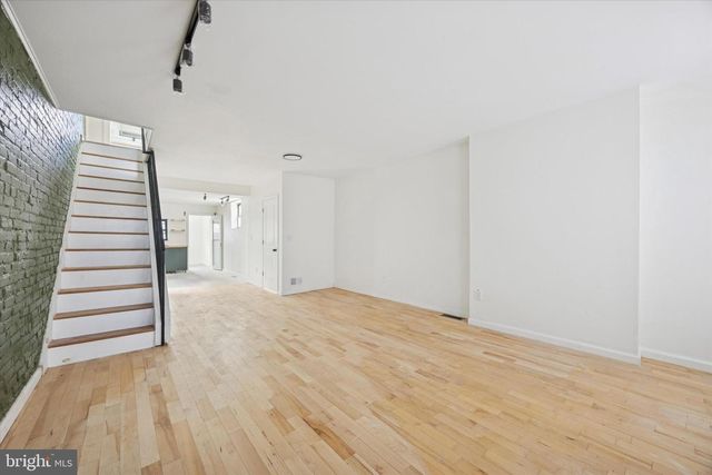 1253 S 32ND ST, Philadelphia, PA 19146