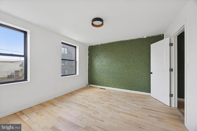 1253 S 32ND ST, Philadelphia, PA 19146