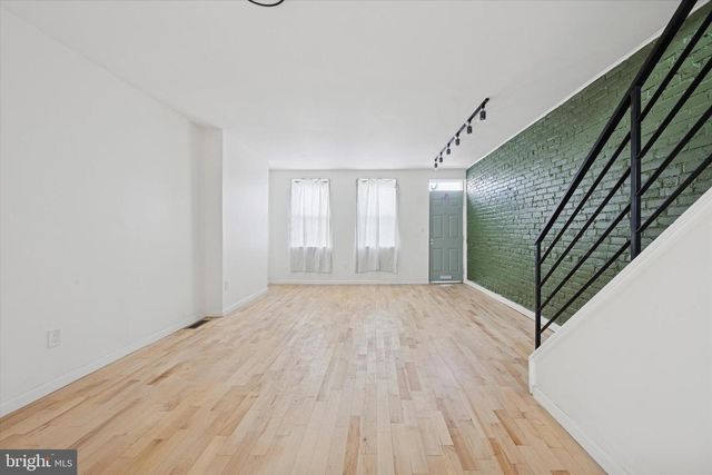 1253 S 32ND ST, Philadelphia, PA 19146