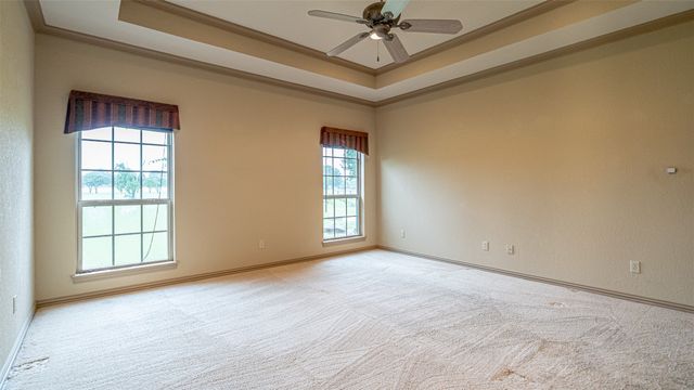 2300 E Emerald Bend Court, Granbury, TX 76049