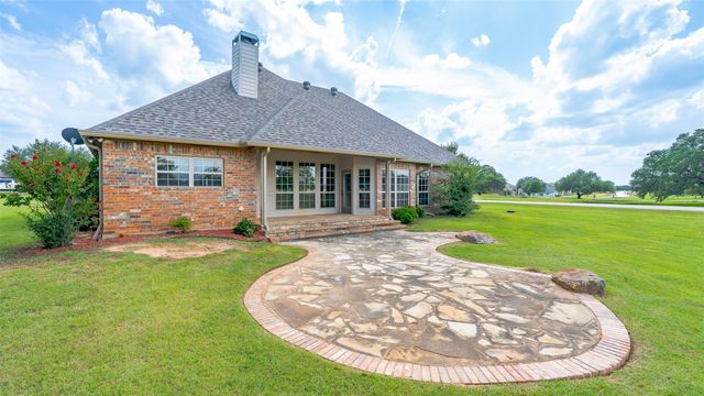 2300 E Emerald Bend Court, Granbury, TX 76049