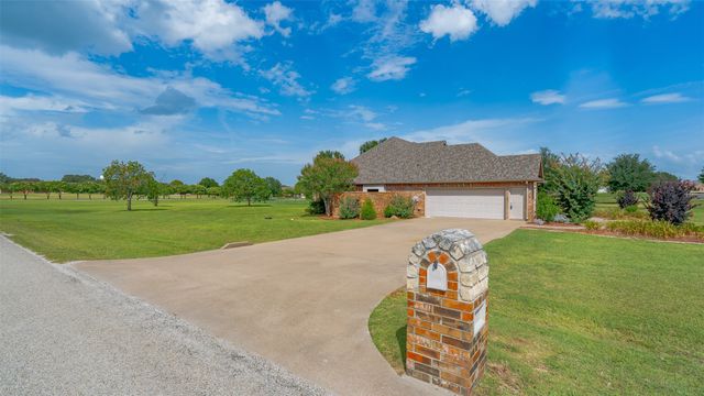 2300 E Emerald Bend Court, Granbury, TX 76049