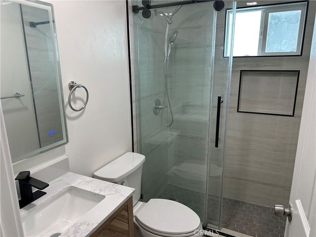 2161 A Myrtle ave, Long Beach, CA 90806