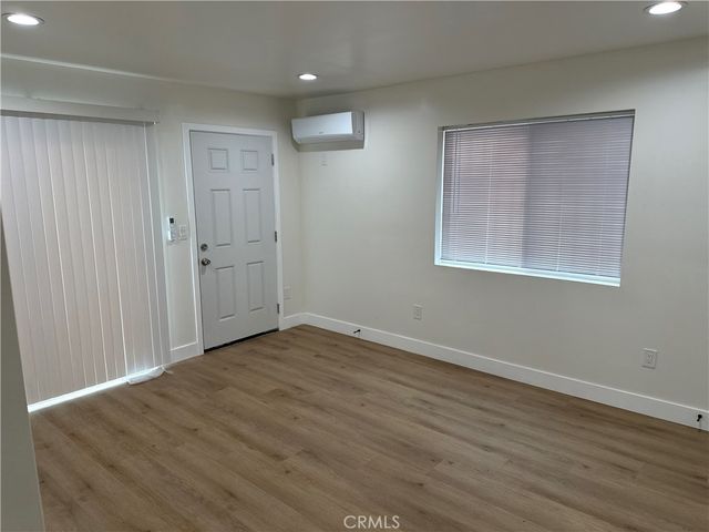 2161 A Myrtle ave, Long Beach, CA 90806