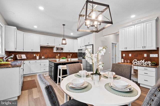48 SLEEPY HOLLOW, Tabernacle, NJ 08088