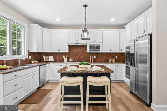 48 SLEEPY HOLLOW, Tabernacle, NJ 08088