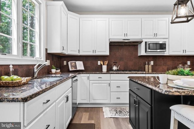 48 SLEEPY HOLLOW, Tabernacle, NJ 08088