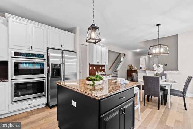 48 SLEEPY HOLLOW, Tabernacle, NJ 08088
