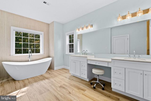 48 SLEEPY HOLLOW, Tabernacle, NJ 08088