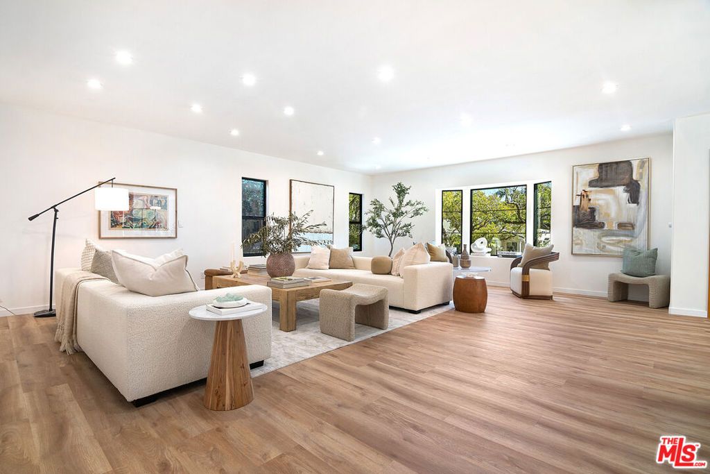 2201 Hillsboro Avenue, Los Angeles, CA 90034 — photo 2