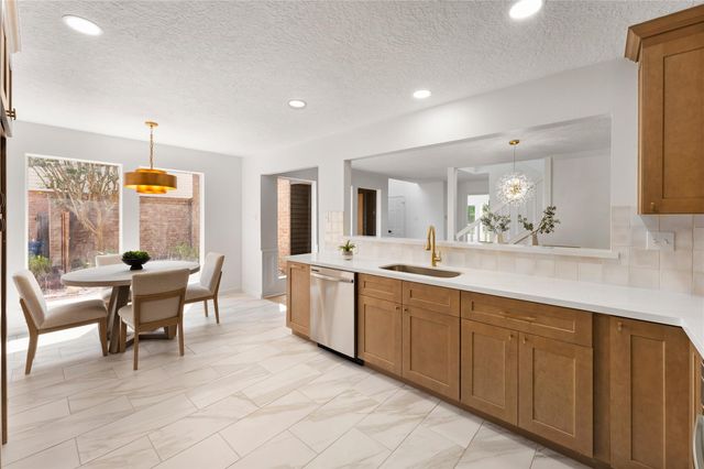 1223 Gladewick Drive, Houston, TX 77077