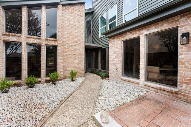 1223 Gladewick Drive, Houston, TX 77077