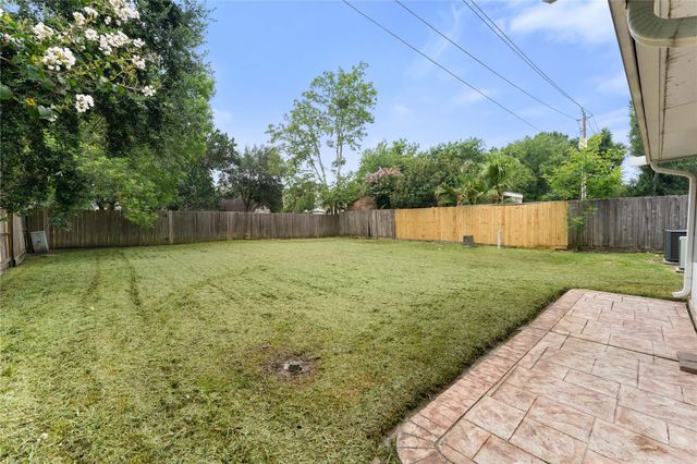 1223 Gladewick Drive, Houston, TX 77077