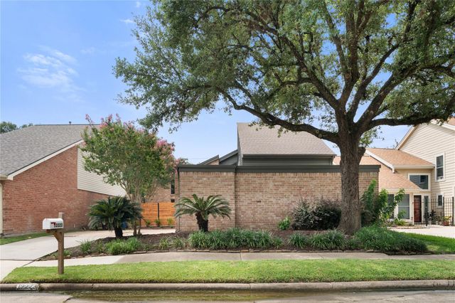 1223 Gladewick Drive, Houston, TX 77077