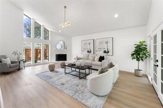 1223 Gladewick Drive, Houston, TX 77077