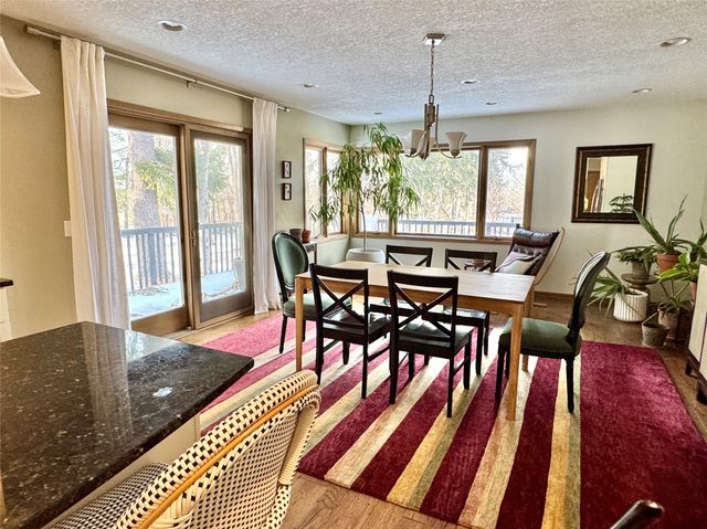 1006 Monroe Street, Pella, IA 50219