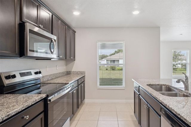1350 BRENWAY DRIVE, Mascotte, FL 34753