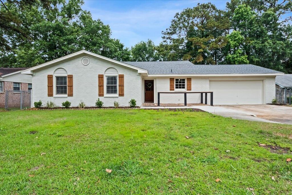 140 Rosedale Avenue, Goose Creek, SC 29445