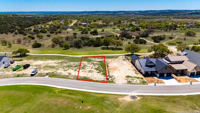 1020 Albatross, Kerrville, TX 78028