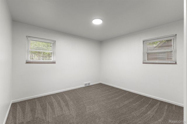 9983 Hemingway, Redford Charter Township, MI 48239