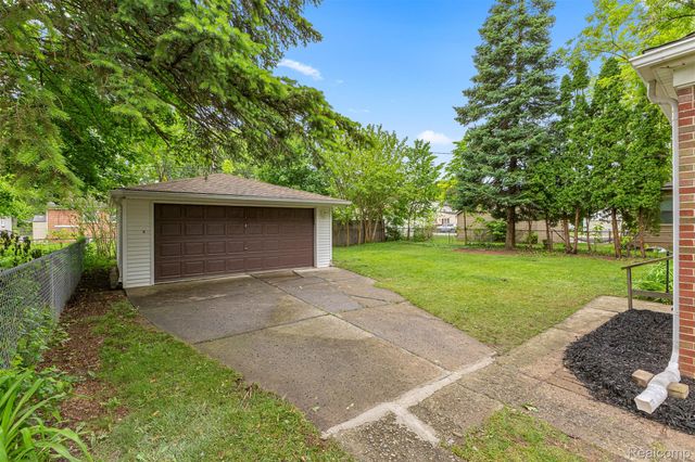 9983 Hemingway, Redford Charter Township, MI 48239