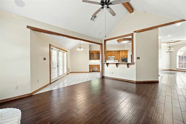 1607 SW Edward Circle, Lawton, OK 73505