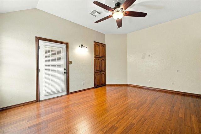 1607 SW Edward Circle, Lawton, OK 73505