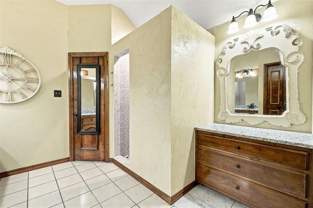 1607 SW Edward Circle, Lawton, OK 73505