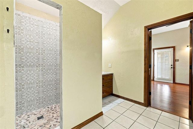 1607 SW Edward Circle, Lawton, OK 73505