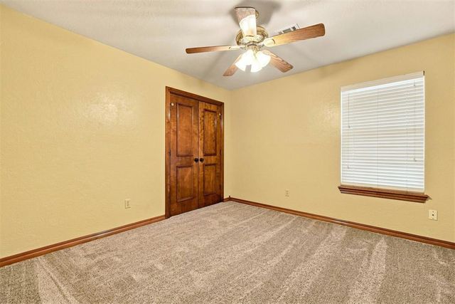 1607 SW Edward Circle, Lawton, OK 73505