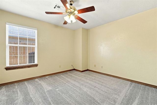 1607 SW Edward Circle, Lawton, OK 73505